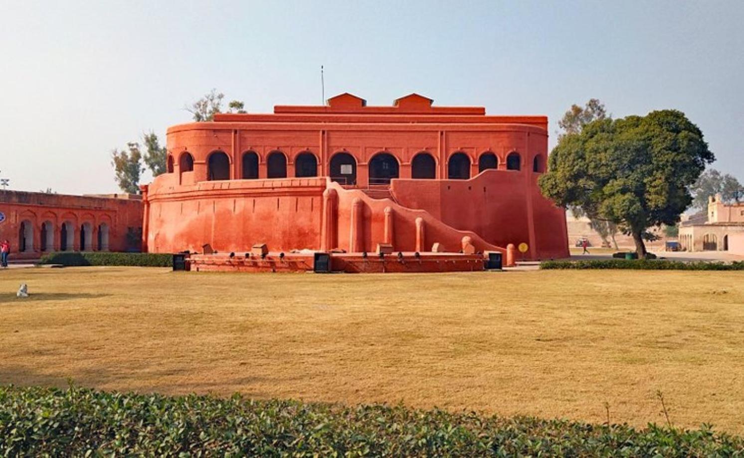 Hotel Rv Golden Amritsar Exterior photo