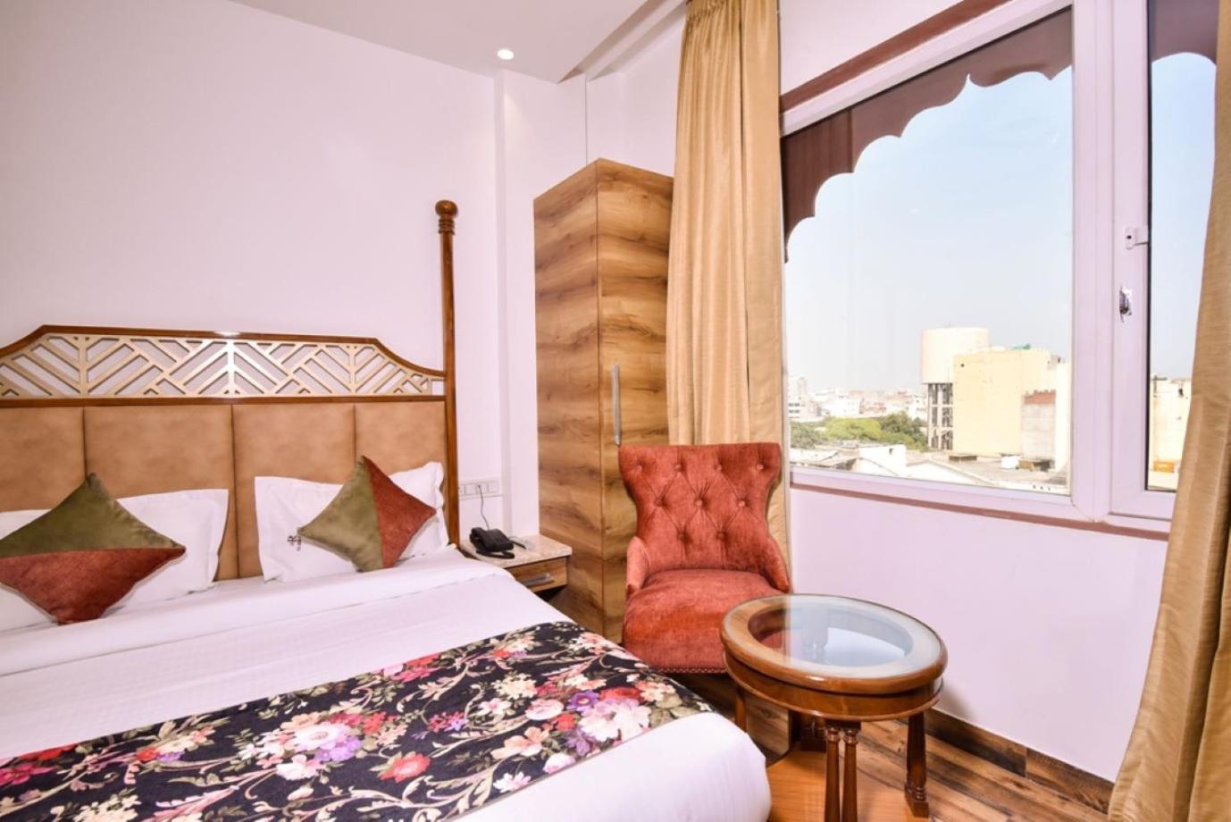 Hotel Rv Golden Amritsar Exterior photo